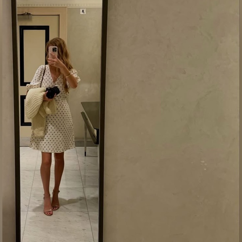 Meet your Posher, Wini